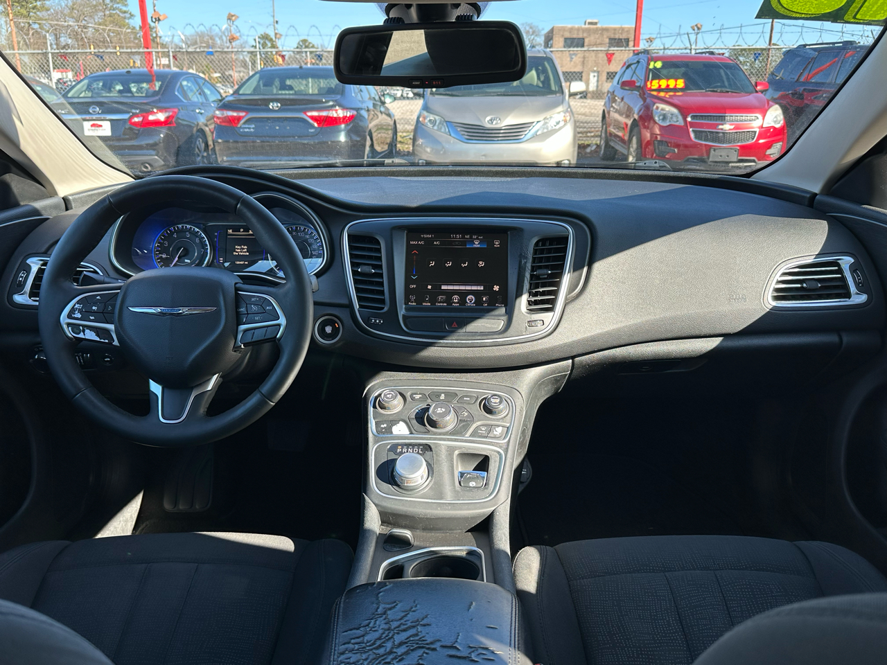 Chrysler 200 4dr Sdn Limited FWD 2016