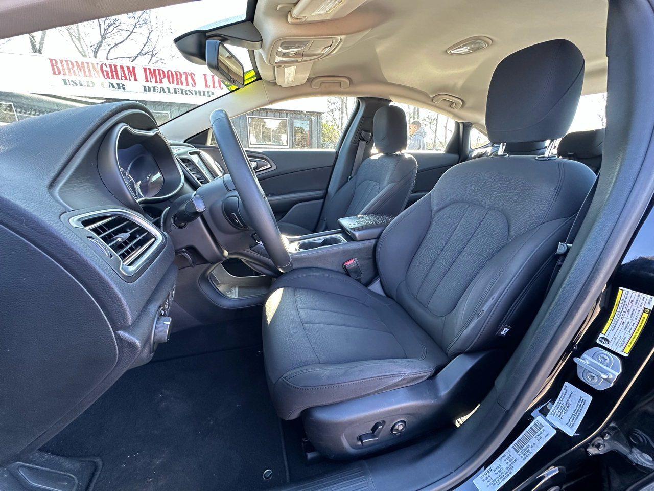 Chrysler 200 4dr Sdn Limited FWD 2016