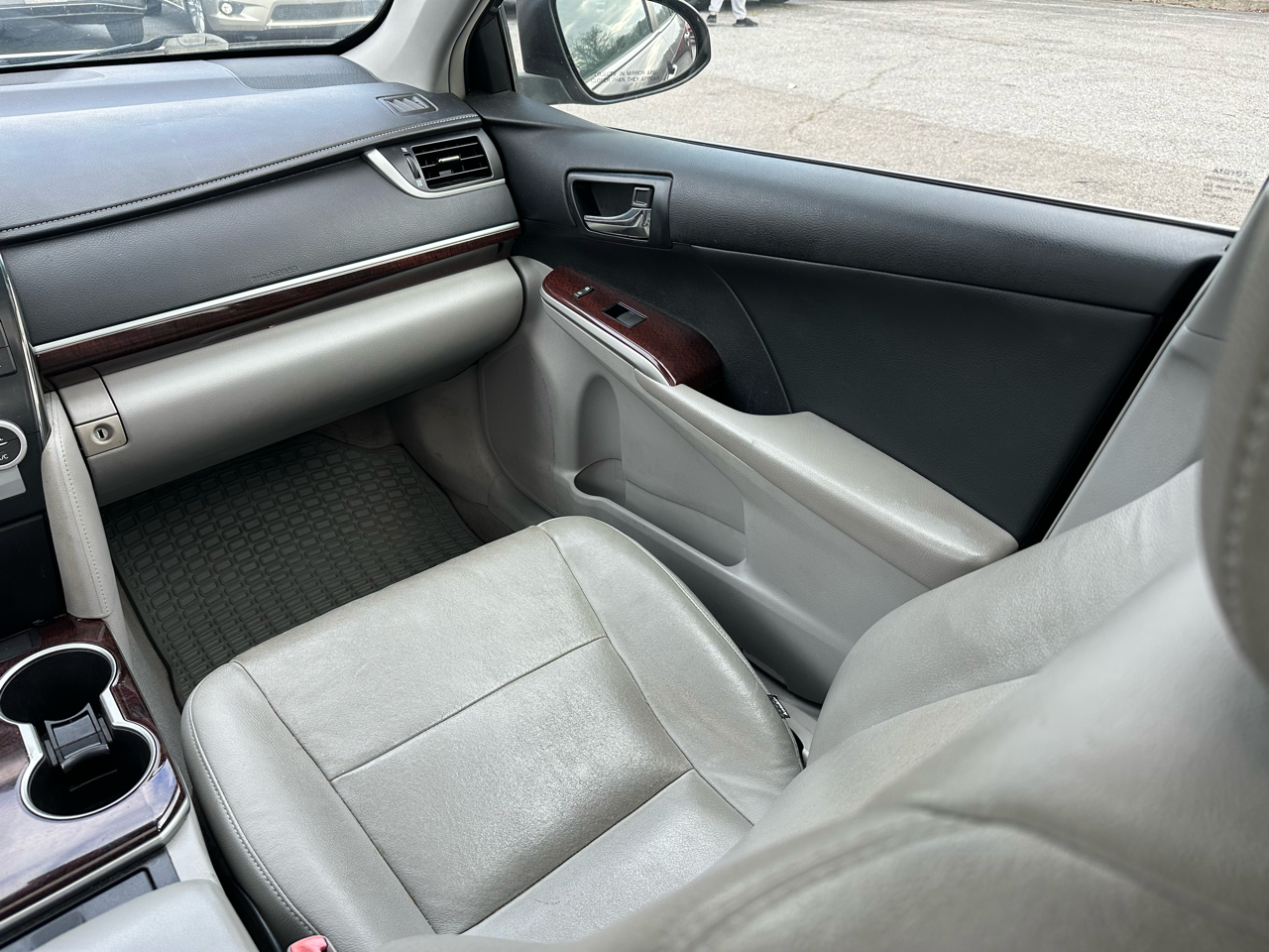 Toyota Camry 2014.5 4dr Sdn I4 Auto SE Sport (Natl) 2014