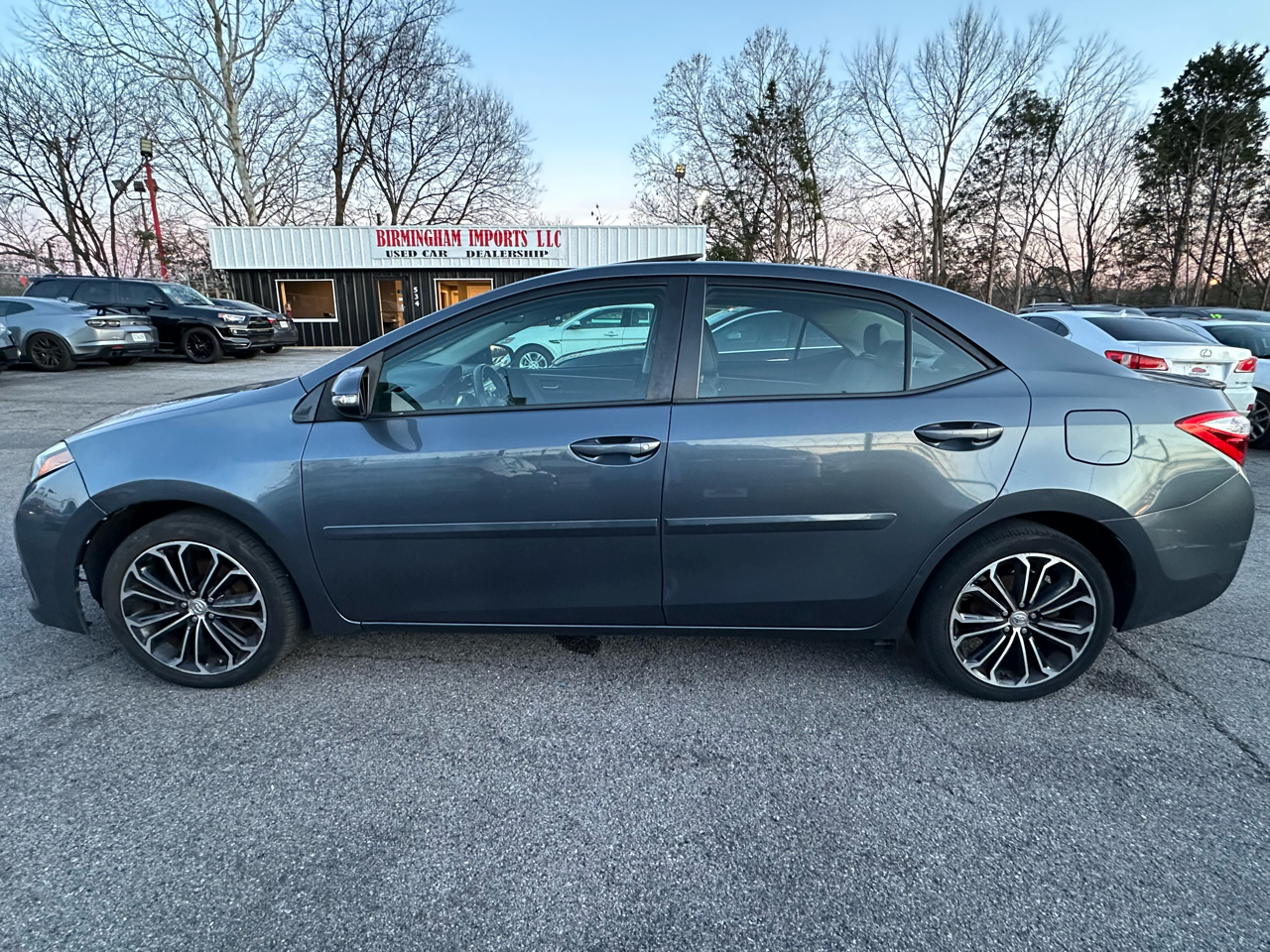 Toyota Corolla 4dr Sdn CVT LE Premium (Natl) 2014