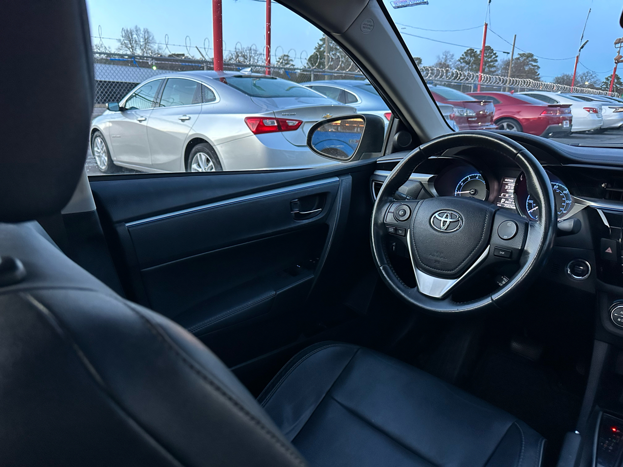 Toyota Corolla 4dr Sdn CVT LE Premium (Natl) 2014