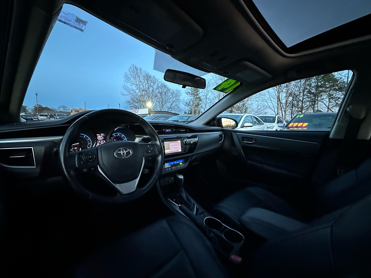 Toyota Corolla 4dr Sdn CVT LE Premium (Natl) 2014