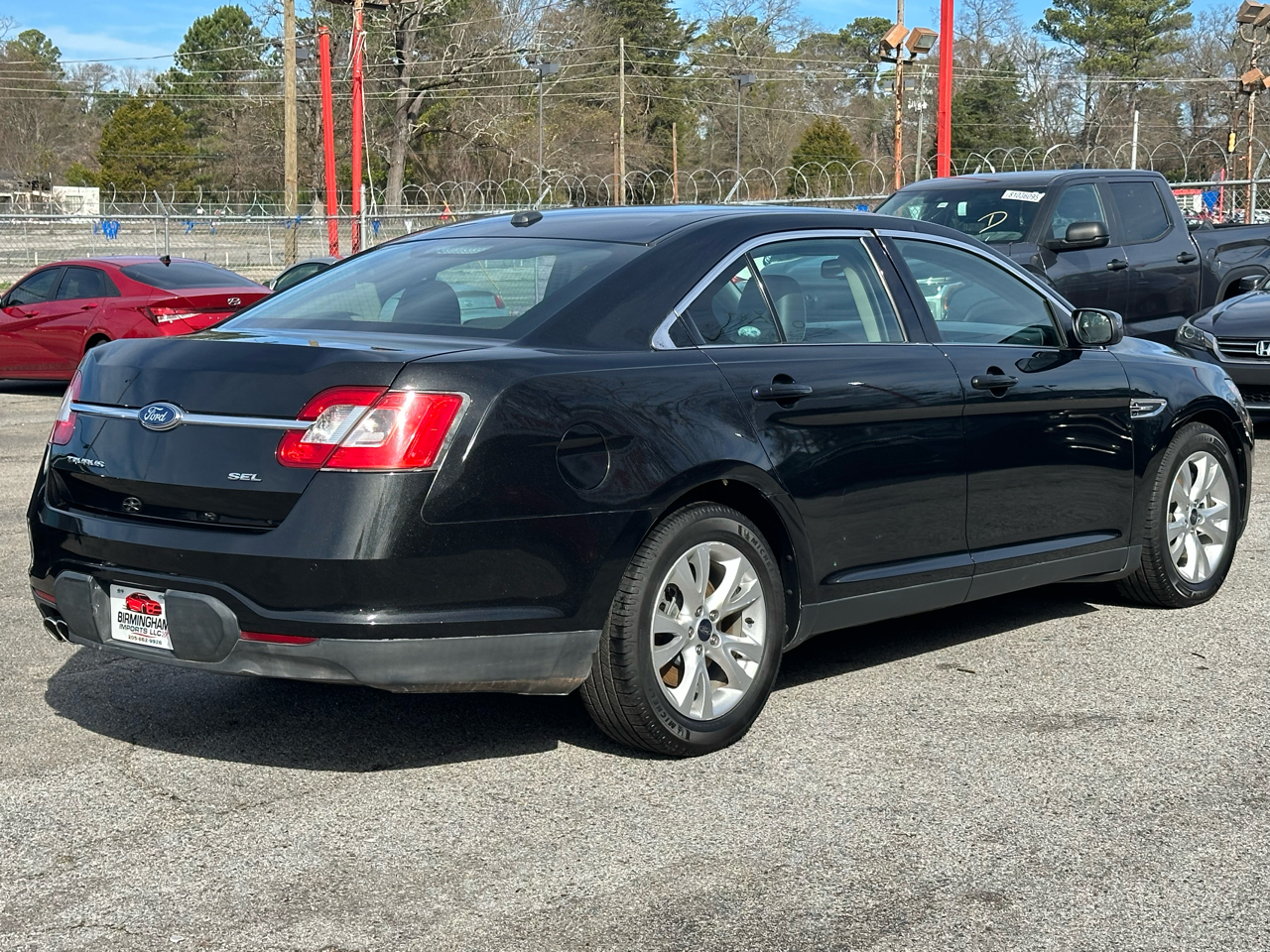 Ford Taurus 4dr Sdn SEL FWD 2011