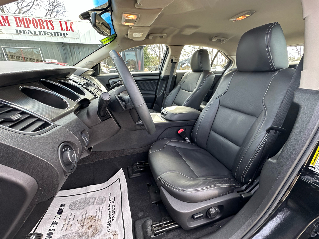 Ford Taurus 4dr Sdn SEL FWD 2011