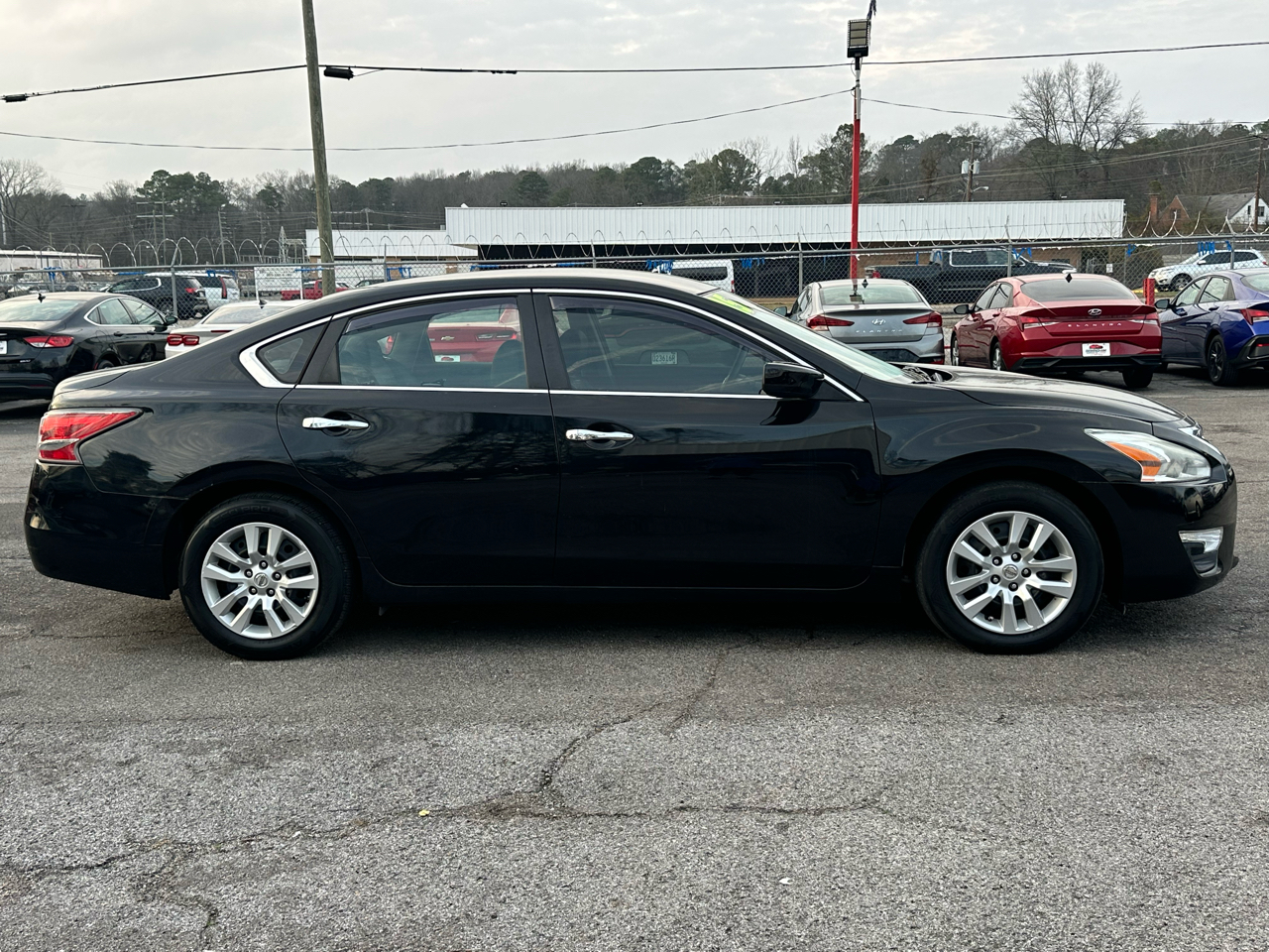 Nissan Altima 4dr Sdn I4 2.5 S 2015