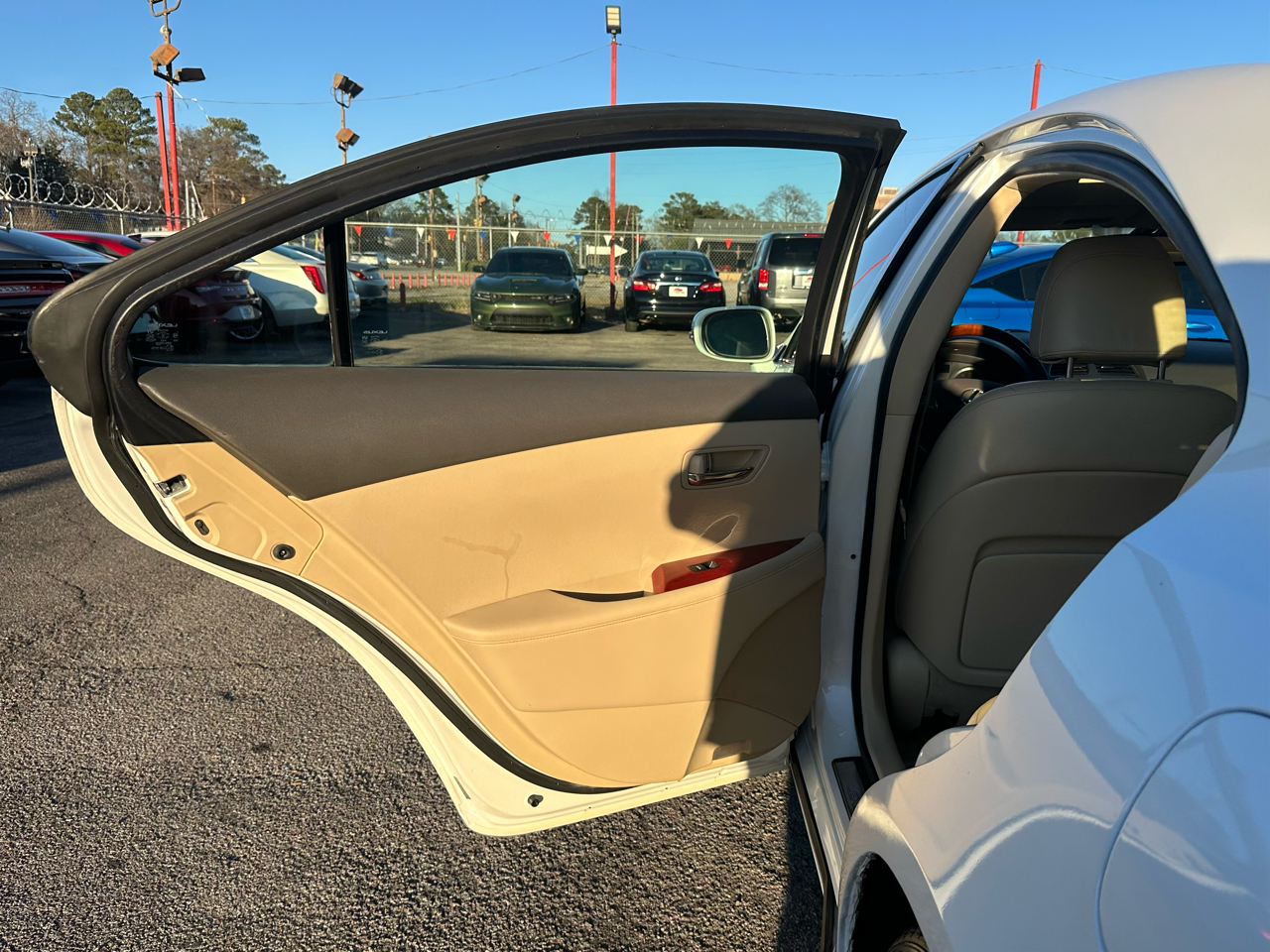 Lexus ES 350 4dr Sdn 2010