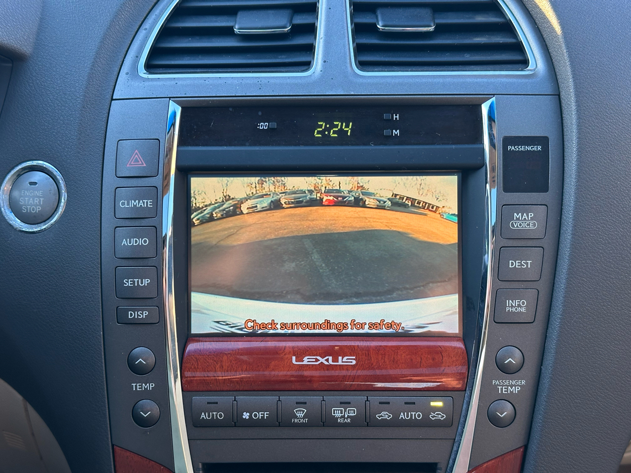 Lexus ES 350 4dr Sdn 2010