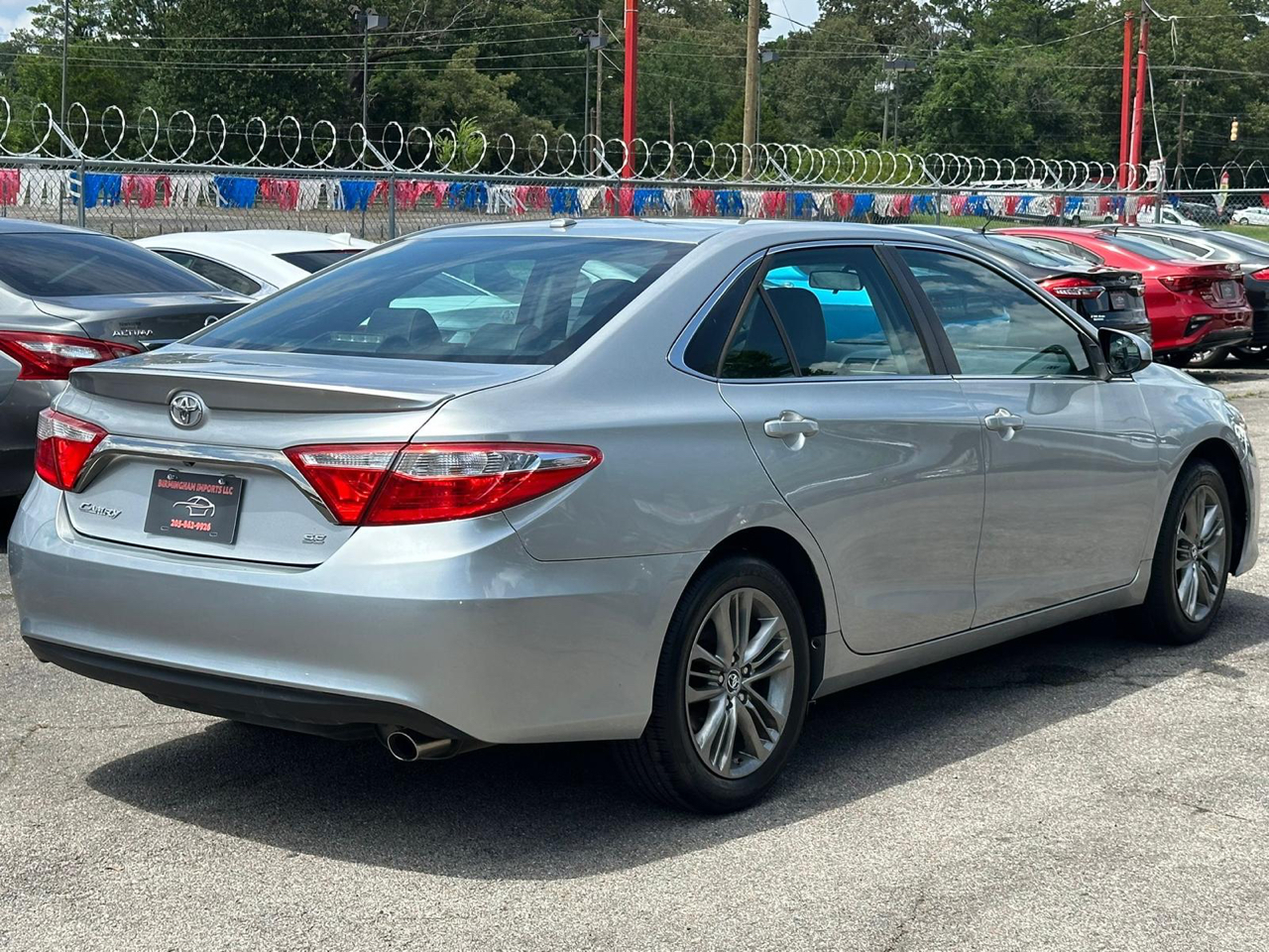 Toyota Camry 4dr Sdn I4 Auto SE w/Special Edition Pkg (Natl) 2016