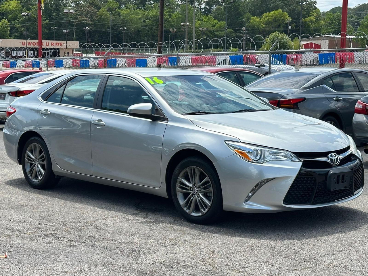 Toyota Camry 4dr Sdn I4 Auto SE w/Special Edition Pkg (Natl) 2016