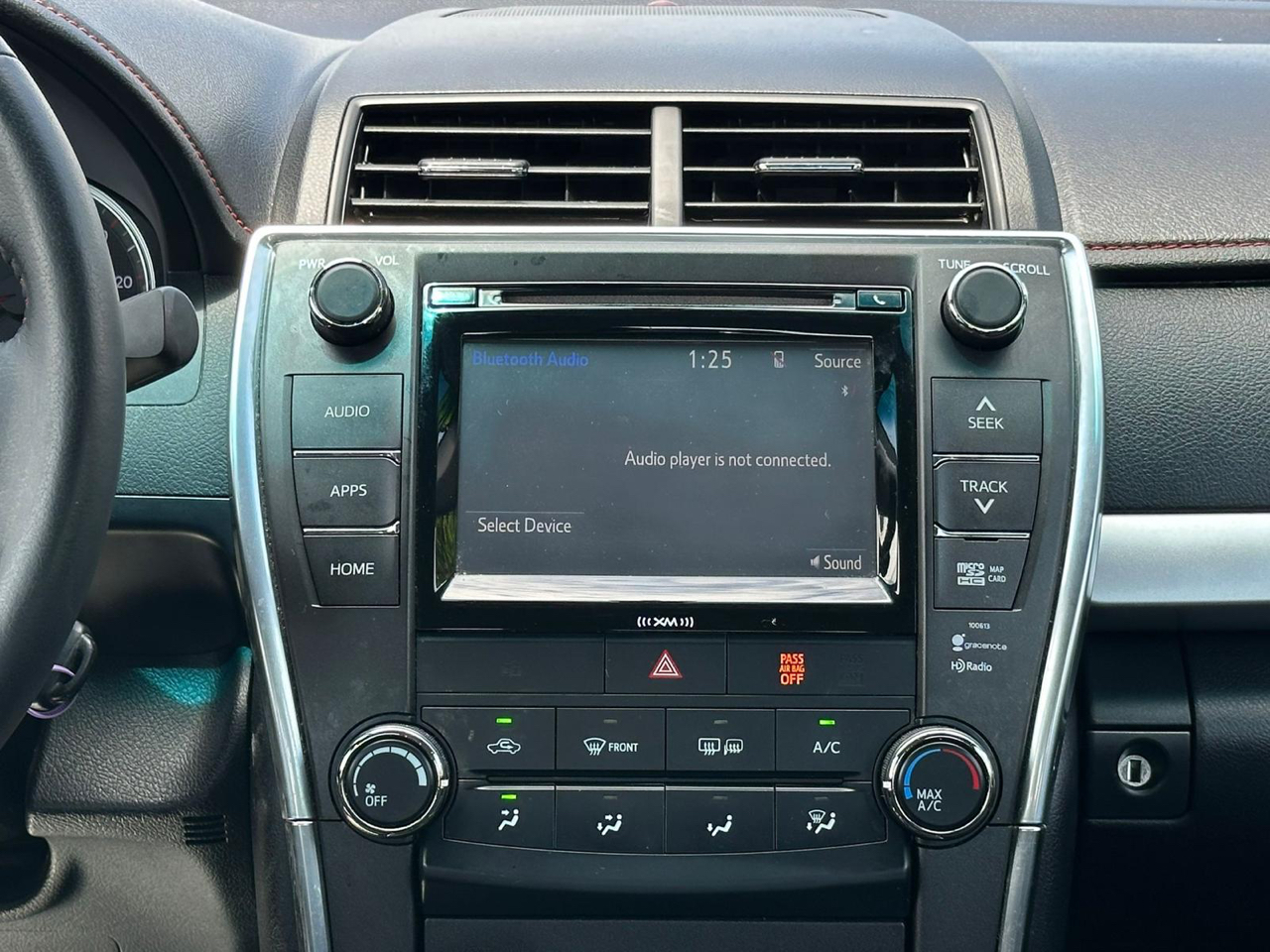 Toyota Camry 4dr Sdn I4 Auto SE w/Special Edition Pkg (Natl) 2016