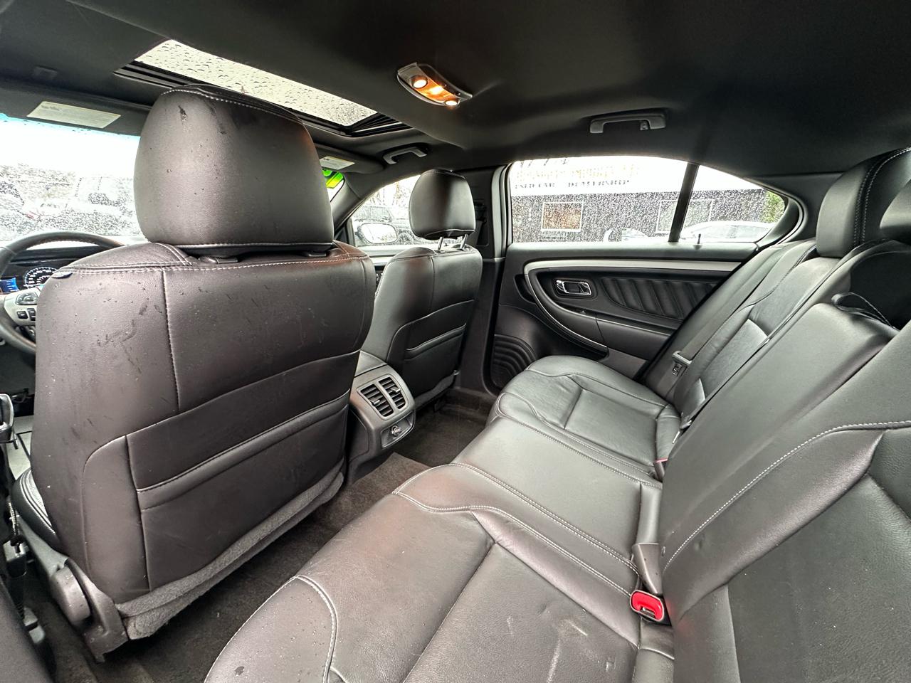 Ford Taurus 4dr Sdn SEL AWD 2015