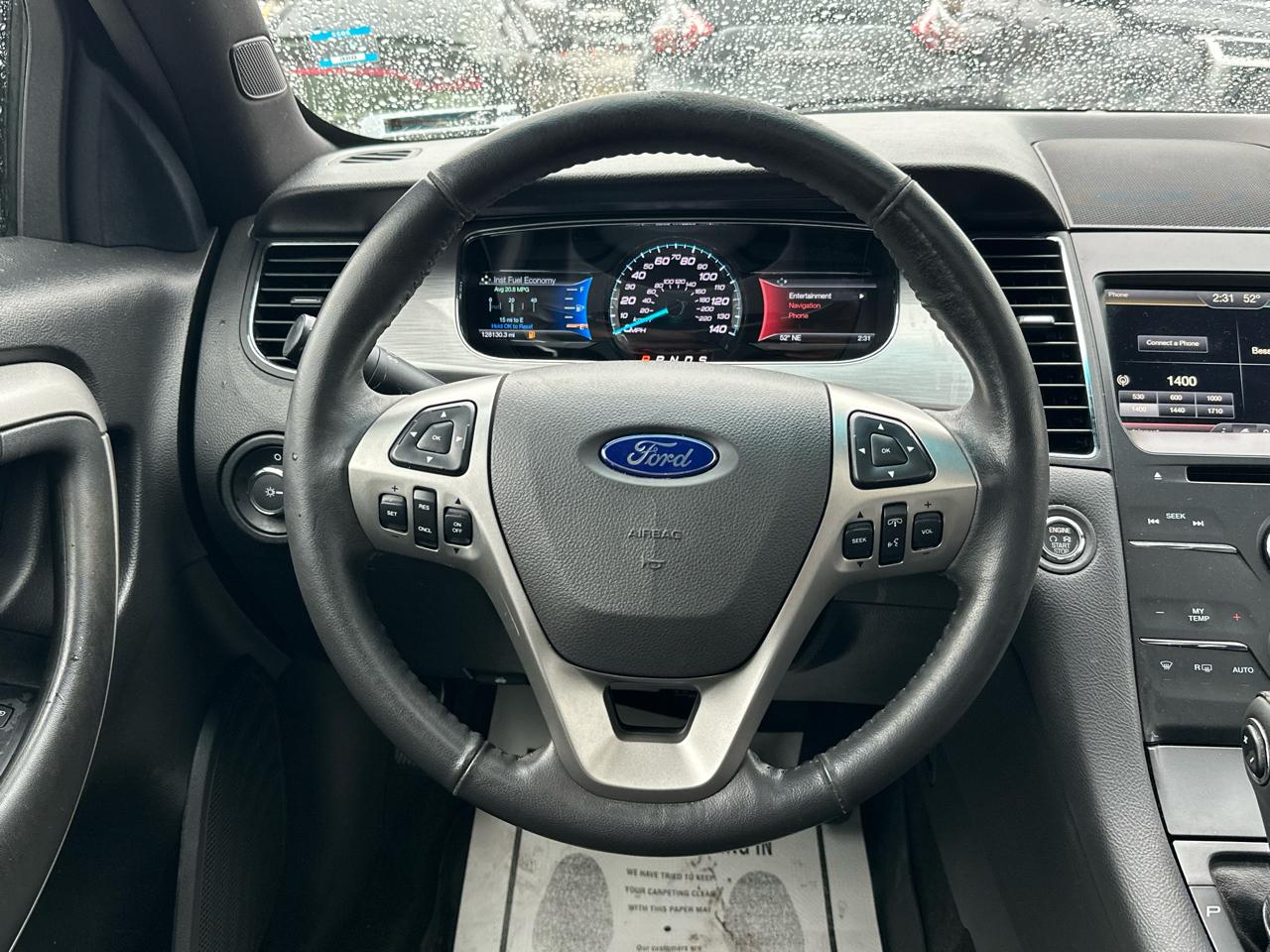 Ford Taurus 4dr Sdn SEL AWD 2015