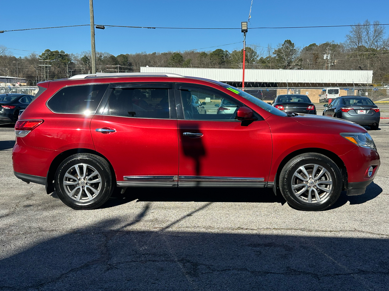 Nissan Pathfinder 2WD 4dr SL 2016