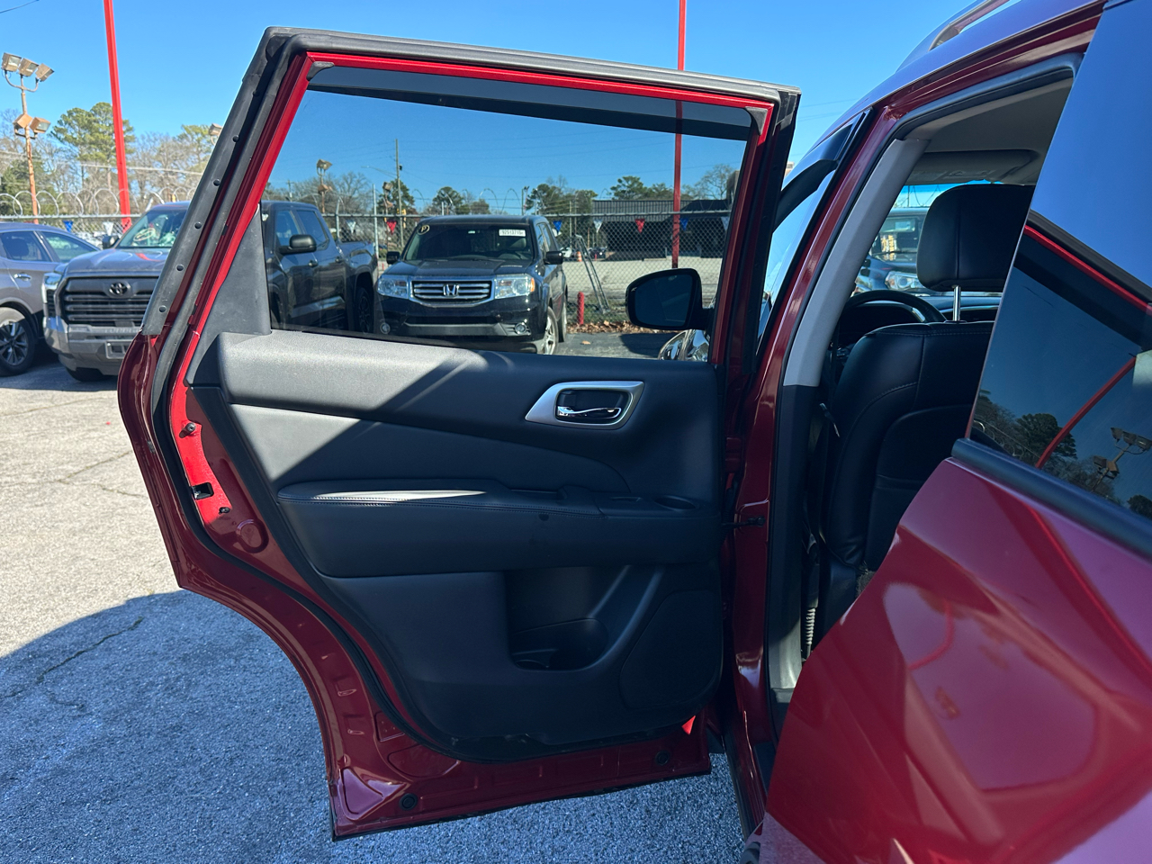 Nissan Pathfinder 2WD 4dr SL 2016