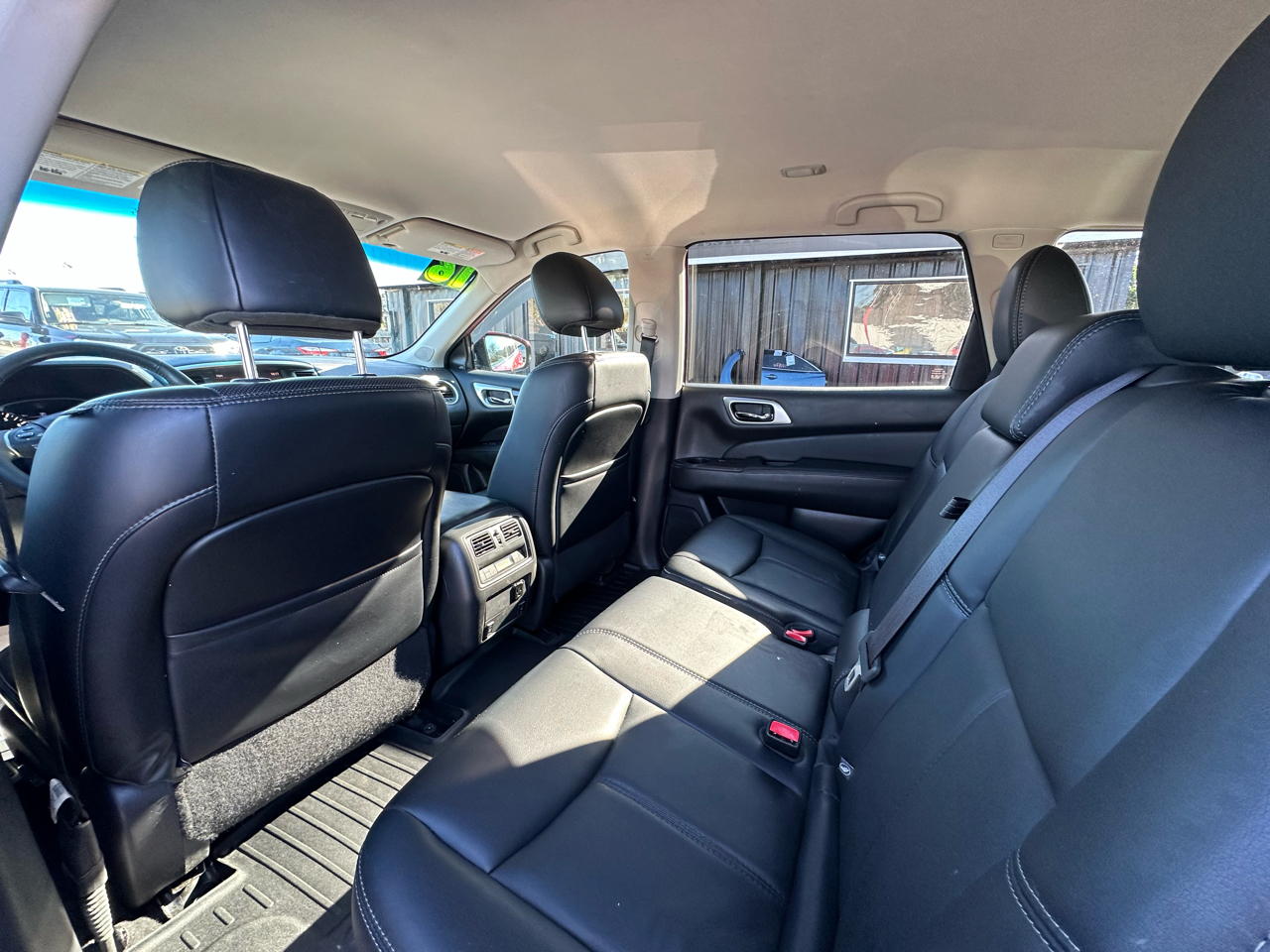 Nissan Pathfinder 2WD 4dr SL 2016