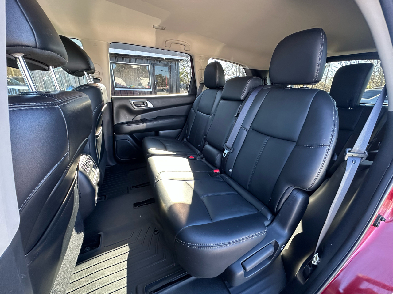 Nissan Pathfinder 2WD 4dr SL 2016