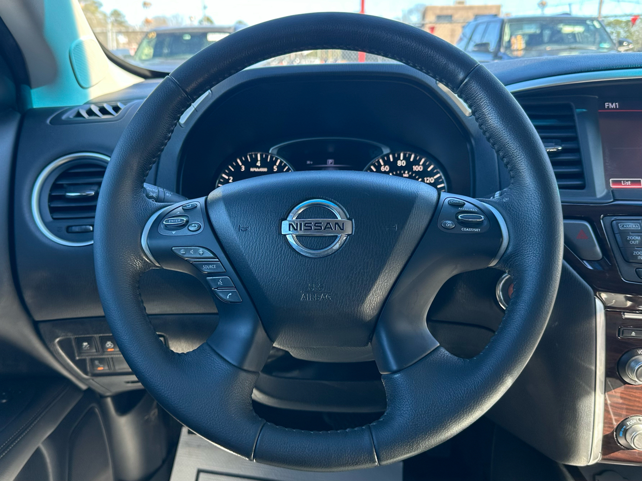 Nissan Pathfinder 2WD 4dr SL 2016