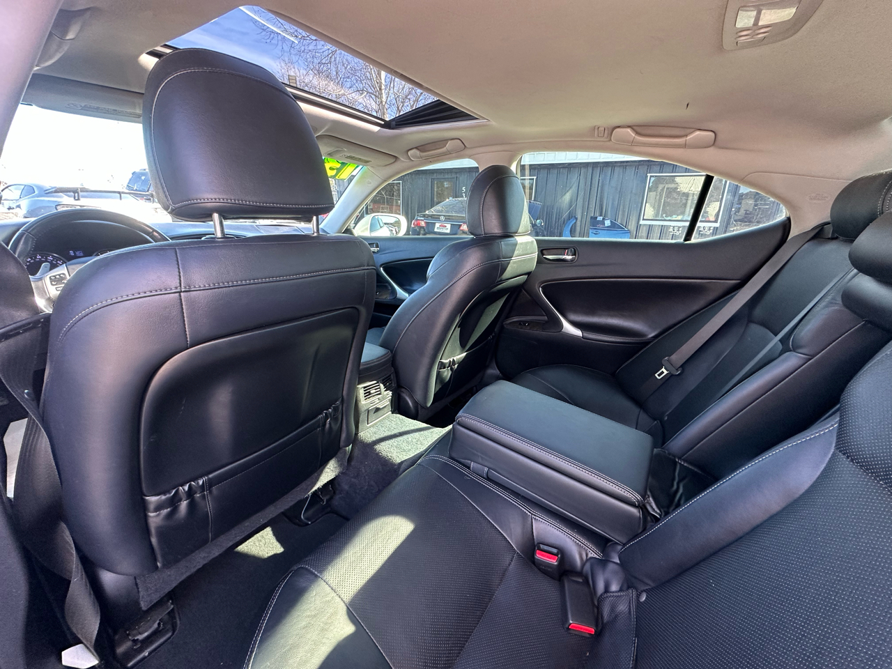 Lexus IS 250 4dr Sport Sdn Auto RWD 2013