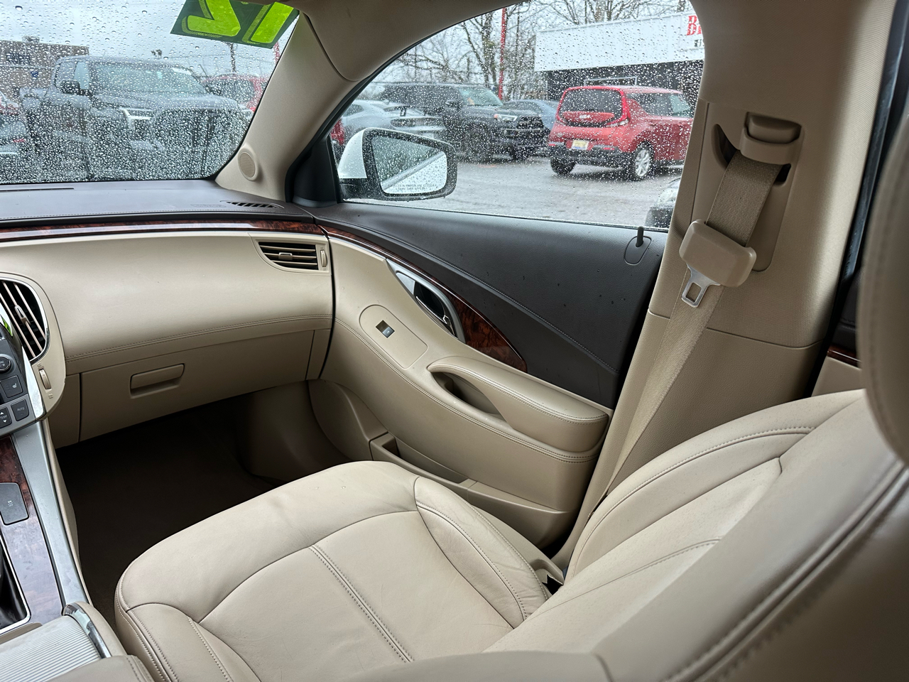 Buick LaCrosse 4dr Sdn Leather FWD 2012