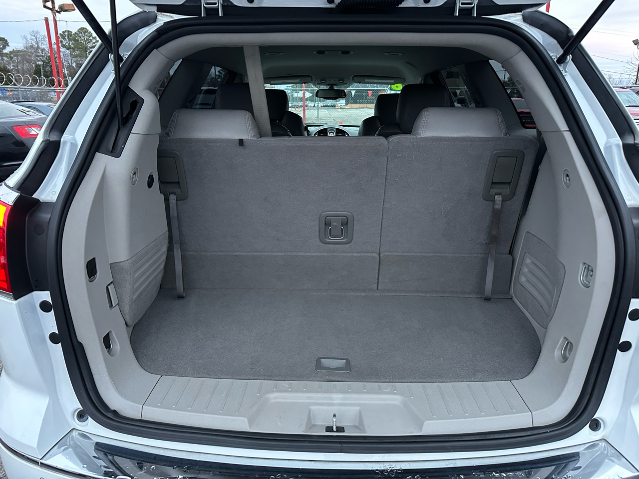 Buick Enclave FWD 4dr Convenience 2016