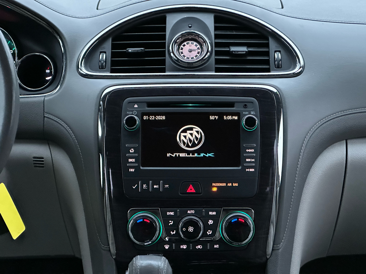 Buick Enclave FWD 4dr Convenience 2016