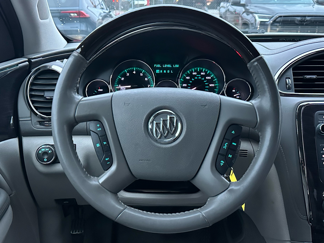 Buick Enclave FWD 4dr Convenience 2016