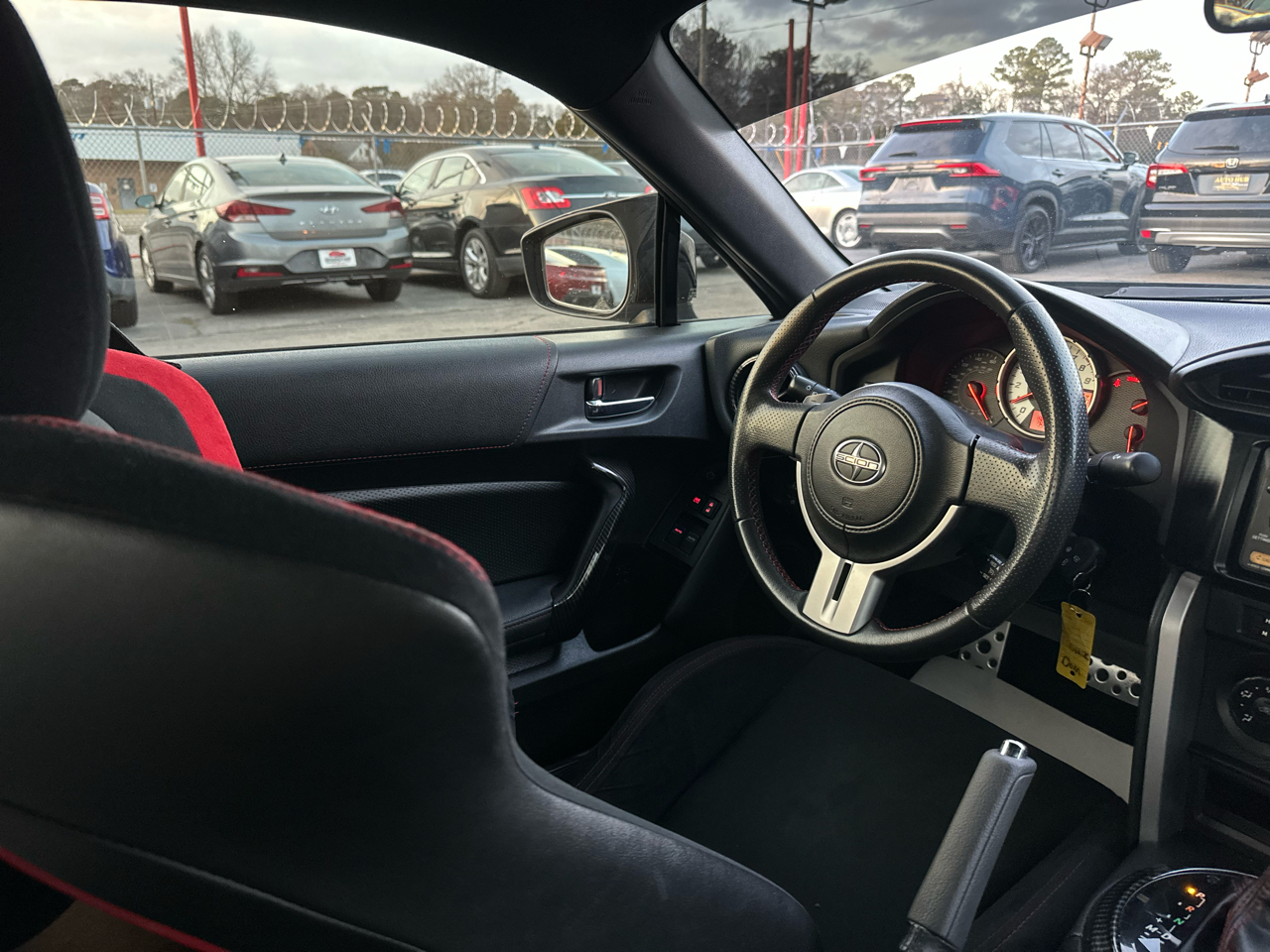 Scion FR-S 2dr Cpe Man (Natl) 2013