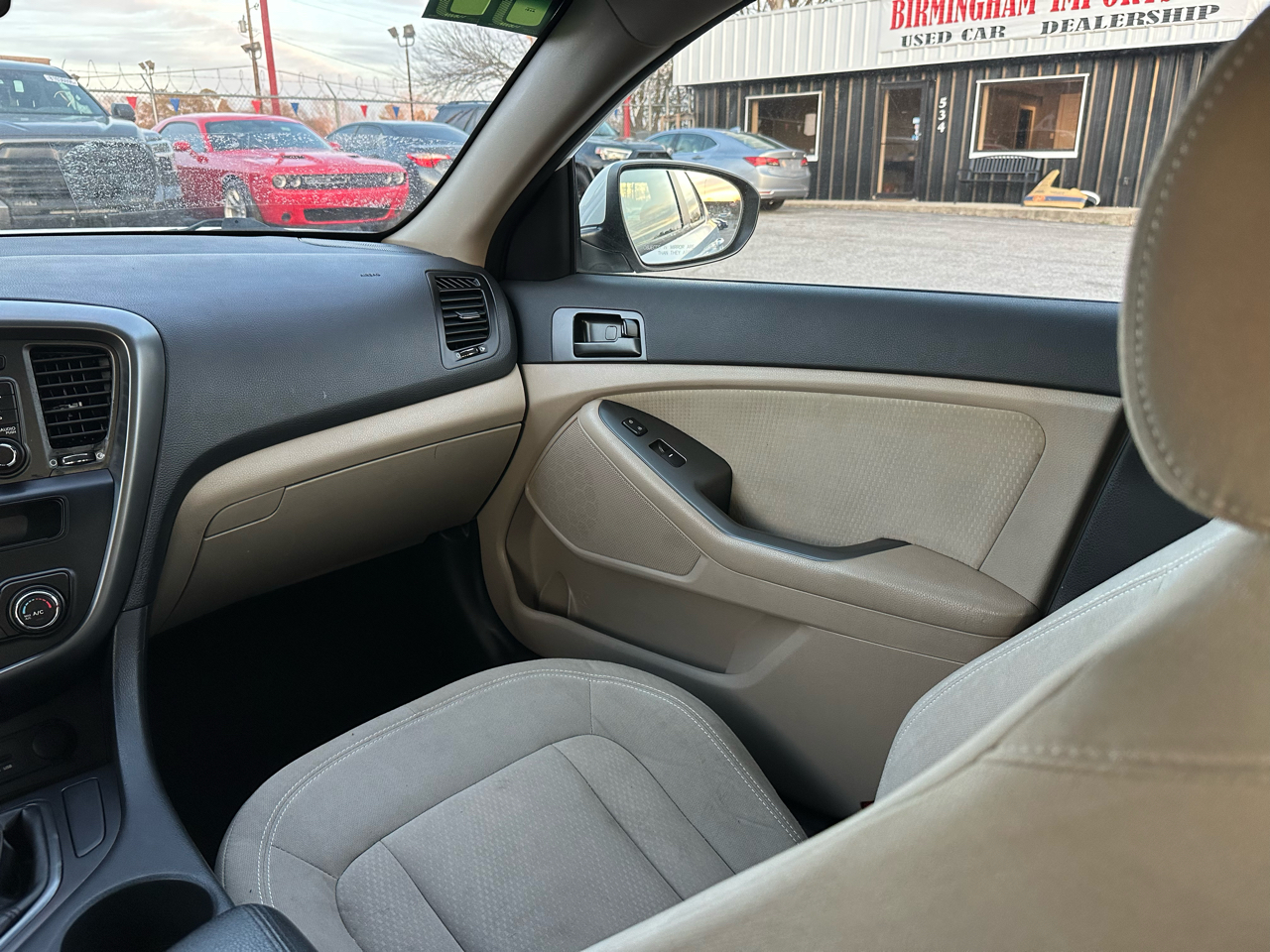 Kia Optima 4dr Sdn 2.4L Auto LX 2011