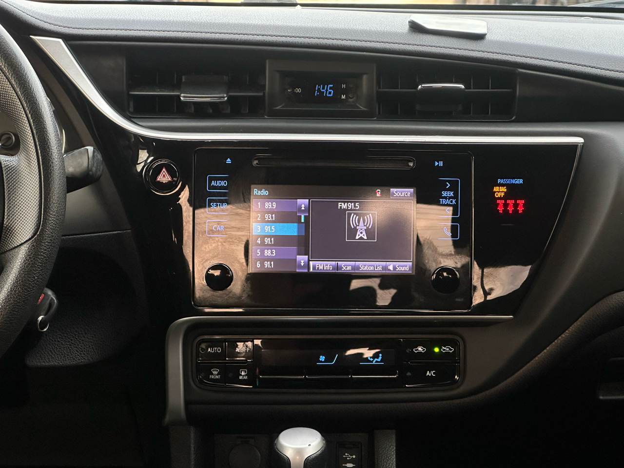 Toyota Corolla XLE CVT (Natl) 2018