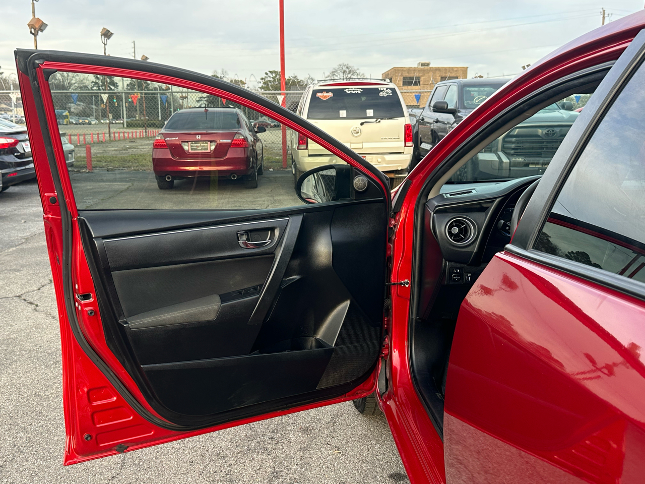 Toyota Corolla XLE CVT (Natl) 2018