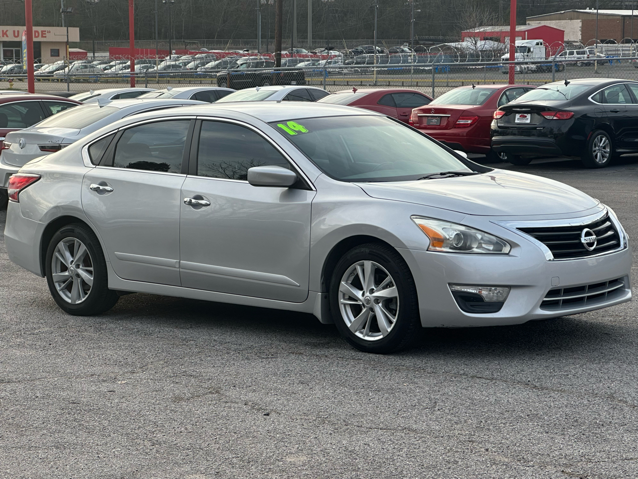 Nissan Altima 4dr Sdn I4 2.5 SV 2014