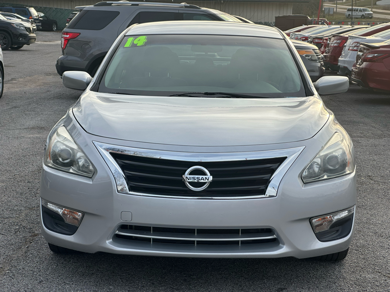 Nissan Altima 4dr Sdn I4 2.5 SV 2014