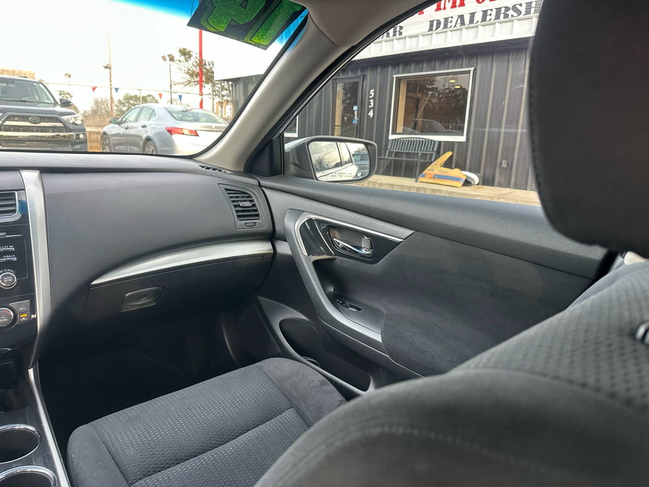 Nissan Altima 4dr Sdn I4 2.5 SV 2014