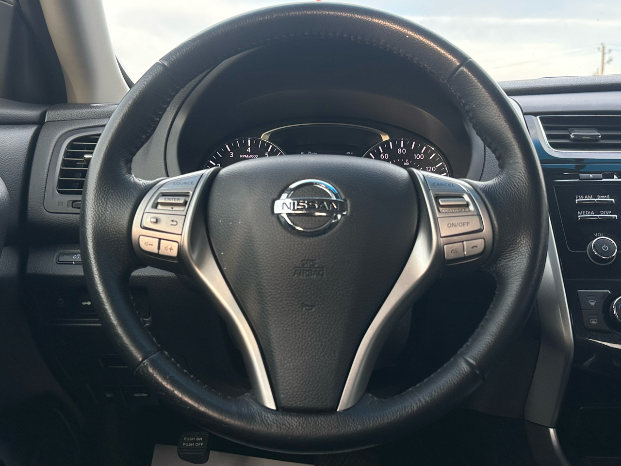Nissan Altima 4dr Sdn I4 2.5 SV 2014