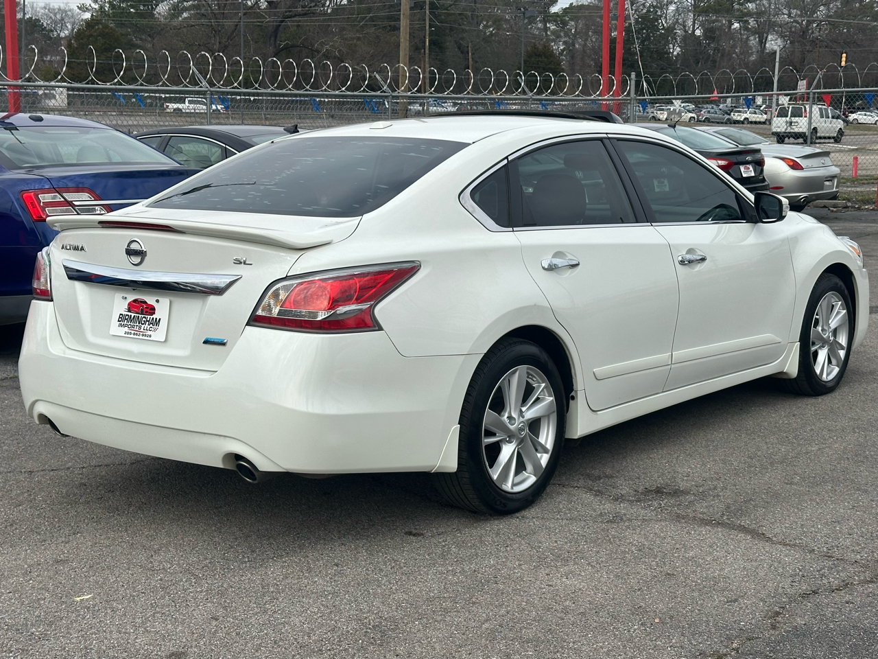 Nissan Altima 4dr Sdn I4 2.5 SL 2014