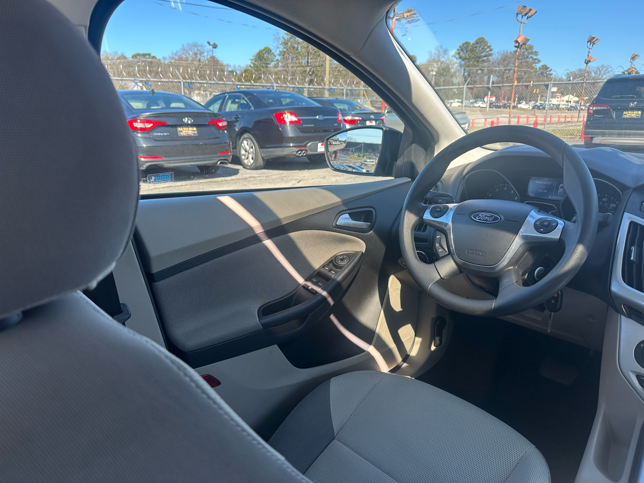 Ford Focus 4dr Sdn SE 2014