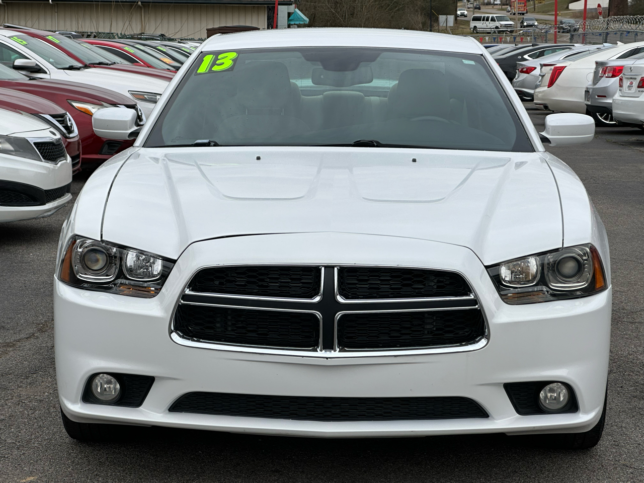 Dodge Charger 4dr Sdn SXT RWD 2013