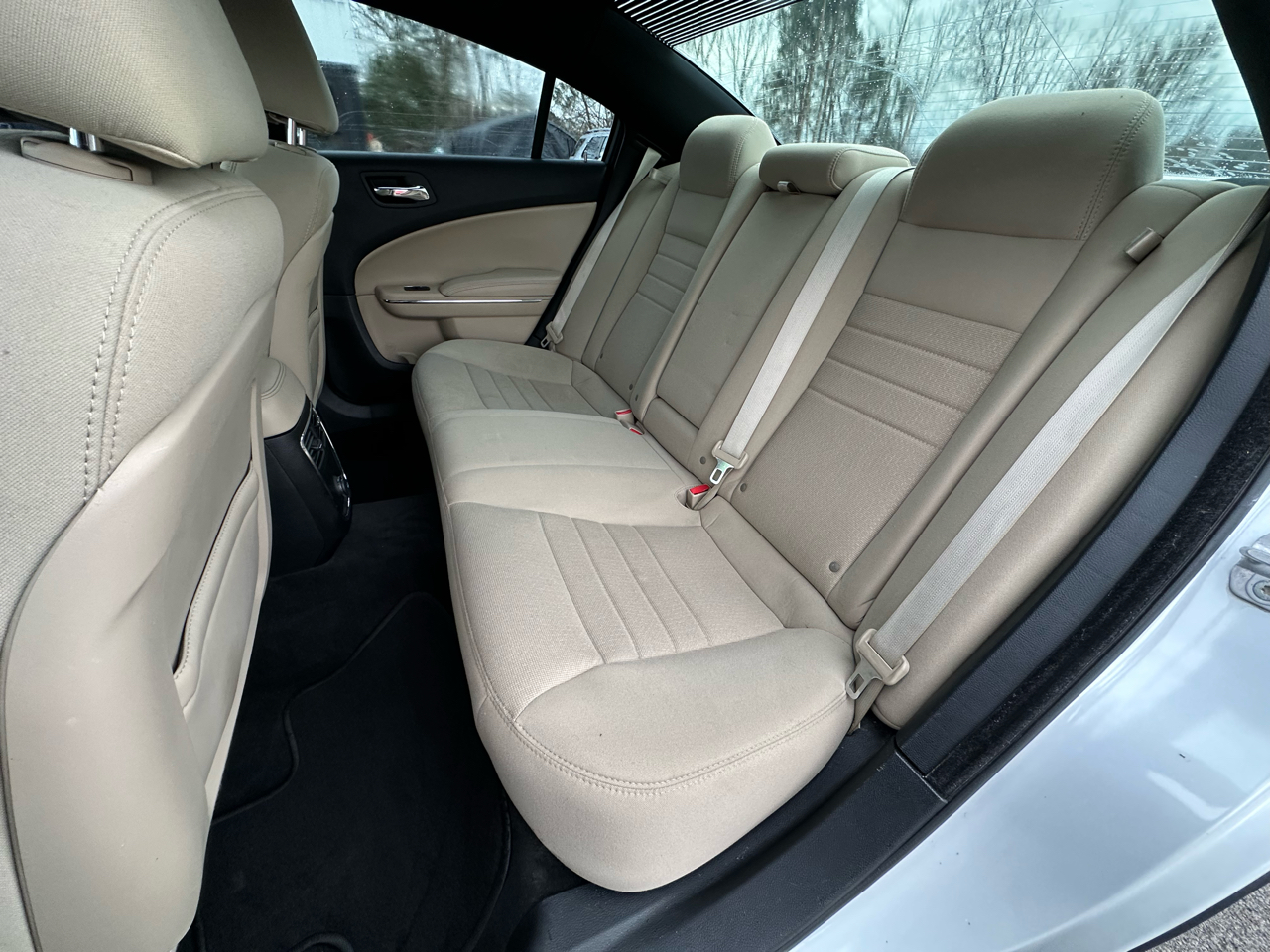 Dodge Charger 4dr Sdn SXT RWD 2013