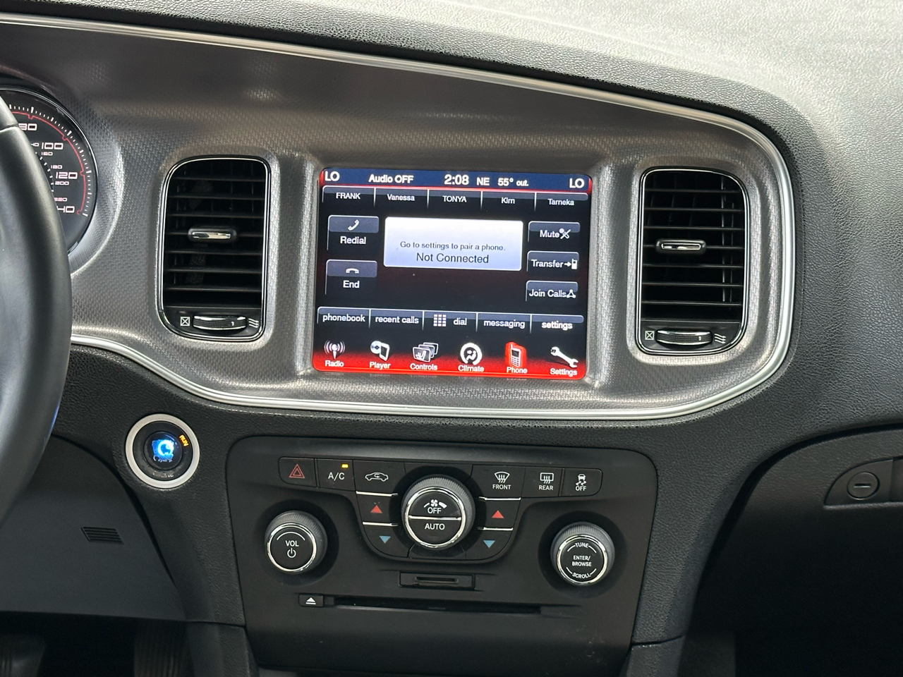 Dodge Charger 4dr Sdn SXT RWD 2013