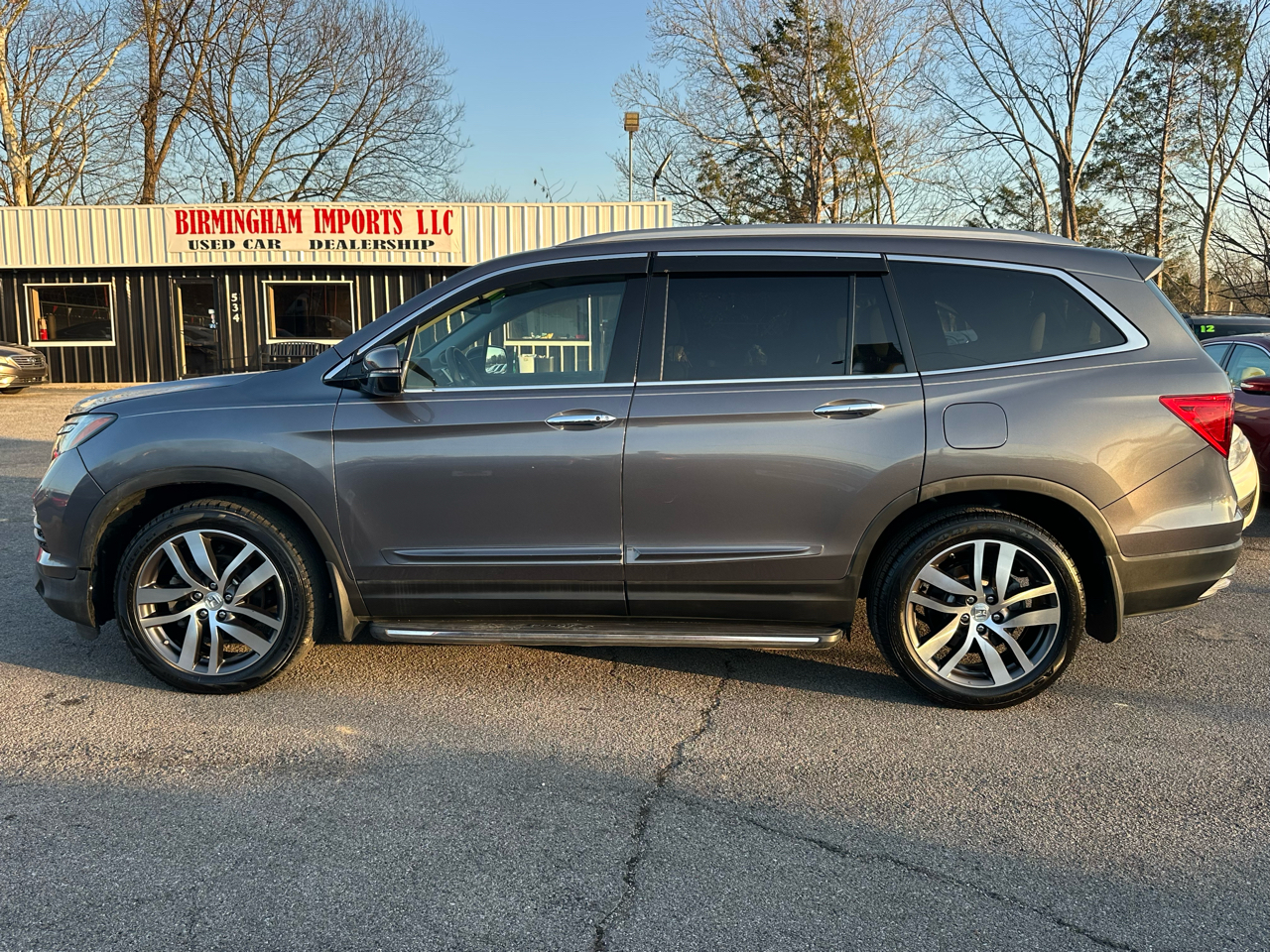 Honda Pilot 2WD 4dr Touring w/RES & Navi 2016