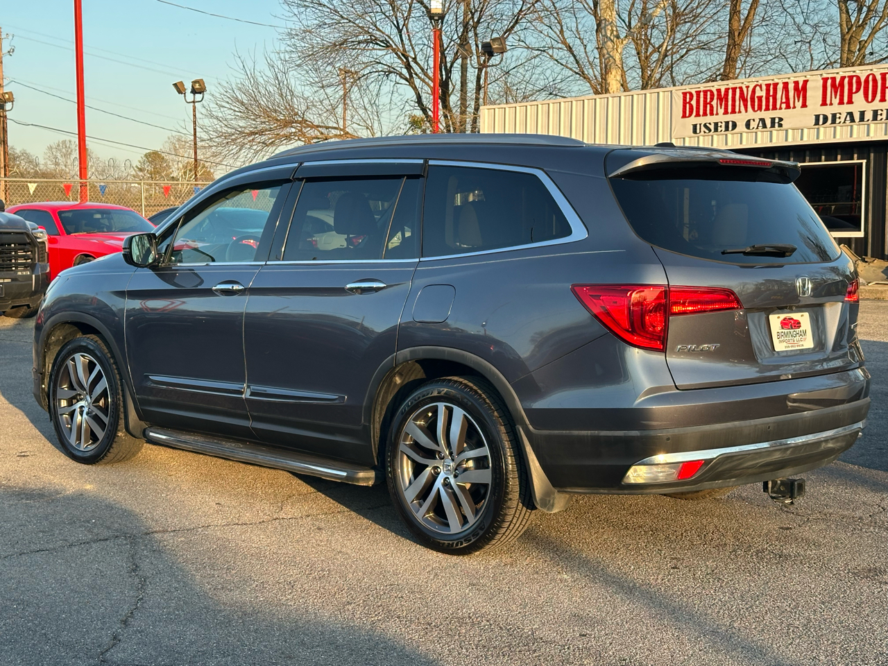 Honda Pilot 2WD 4dr Touring w/RES & Navi 2016
