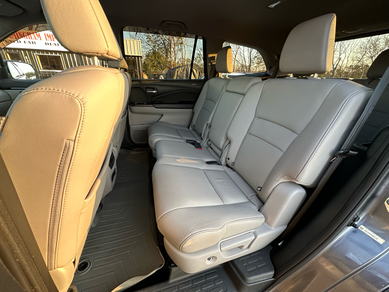 Honda Pilot 2WD 4dr Touring w/RES & Navi 2016