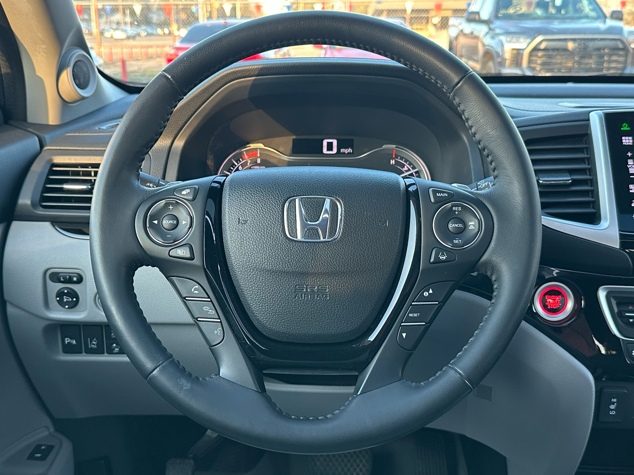 Honda Pilot 2WD 4dr Touring w/RES & Navi 2016