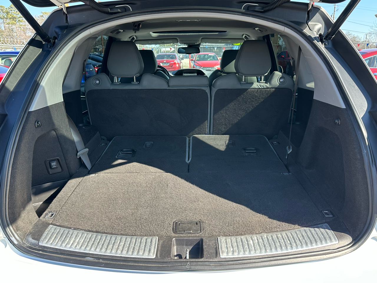 Acura MDX SH-AWD 4dr Tech Pkg 2015