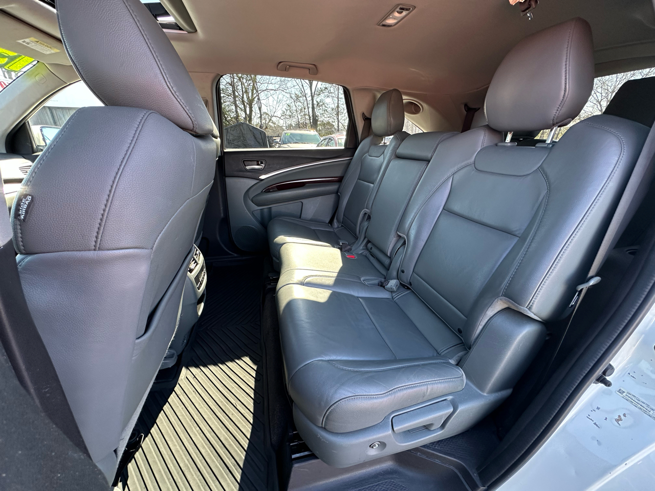 Acura MDX SH-AWD 4dr Tech Pkg 2015