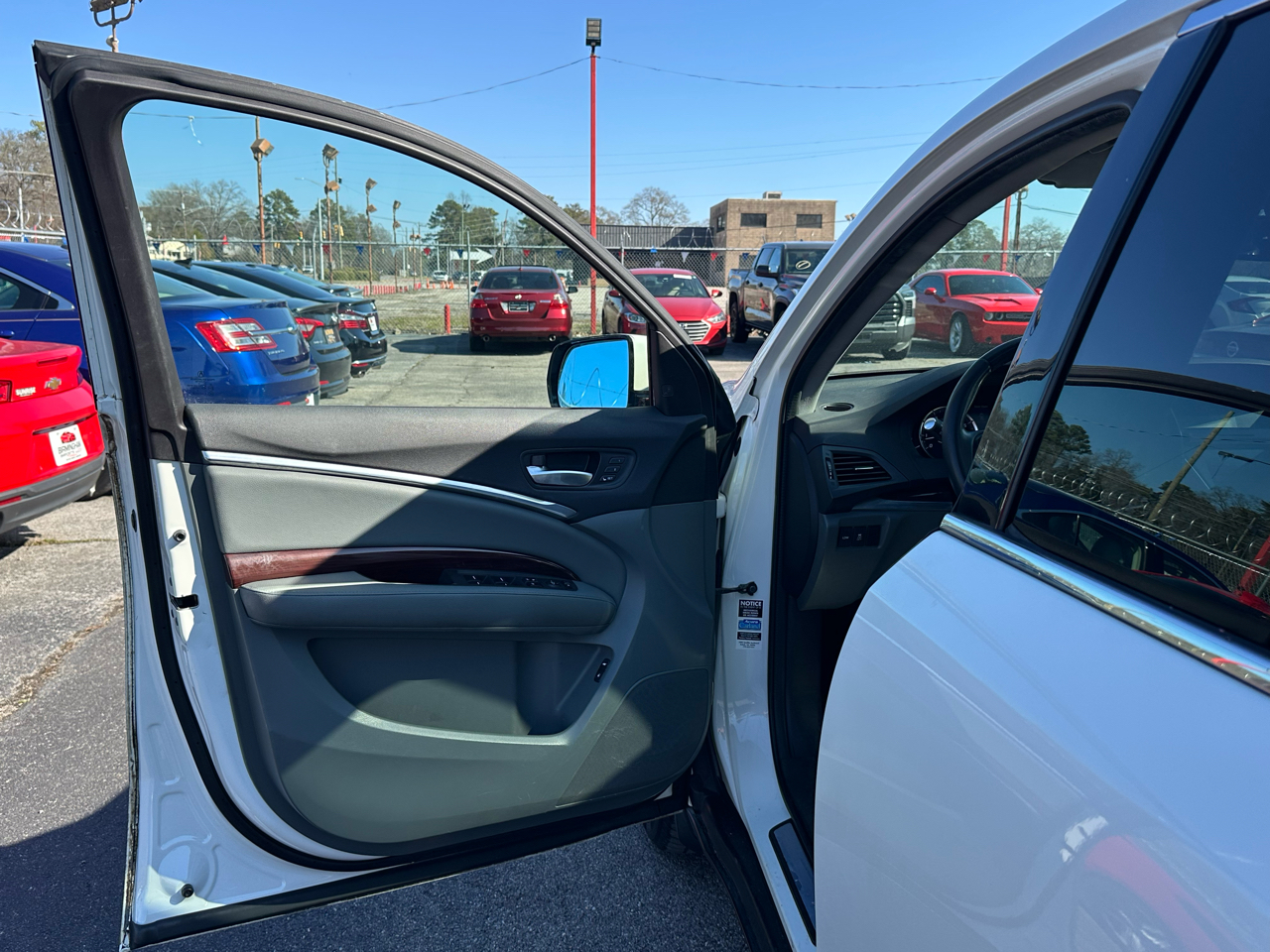 Acura MDX SH-AWD 4dr Tech Pkg 2015