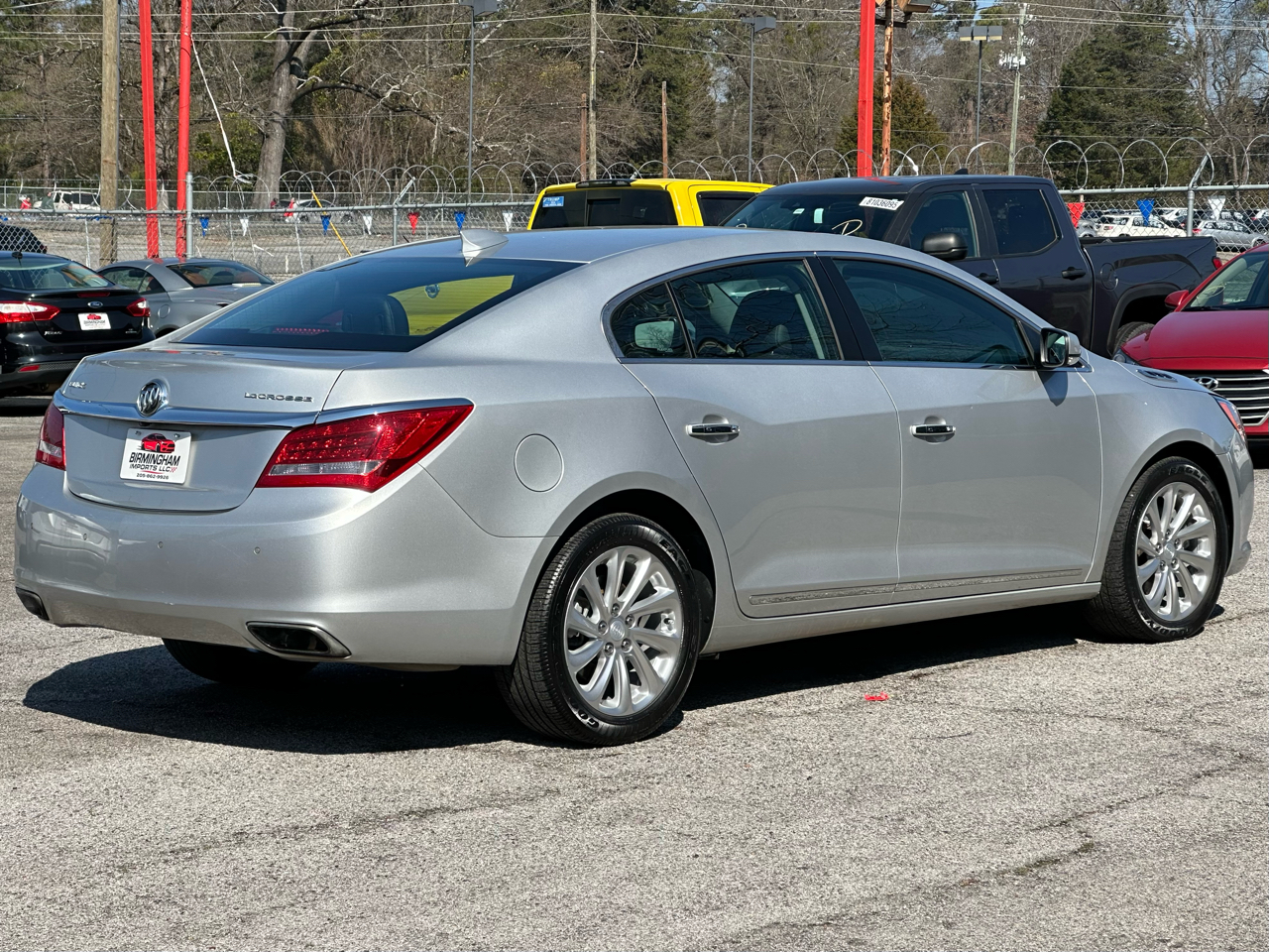 Buick LaCrosse 4dr Sdn Leather FWD 2015
