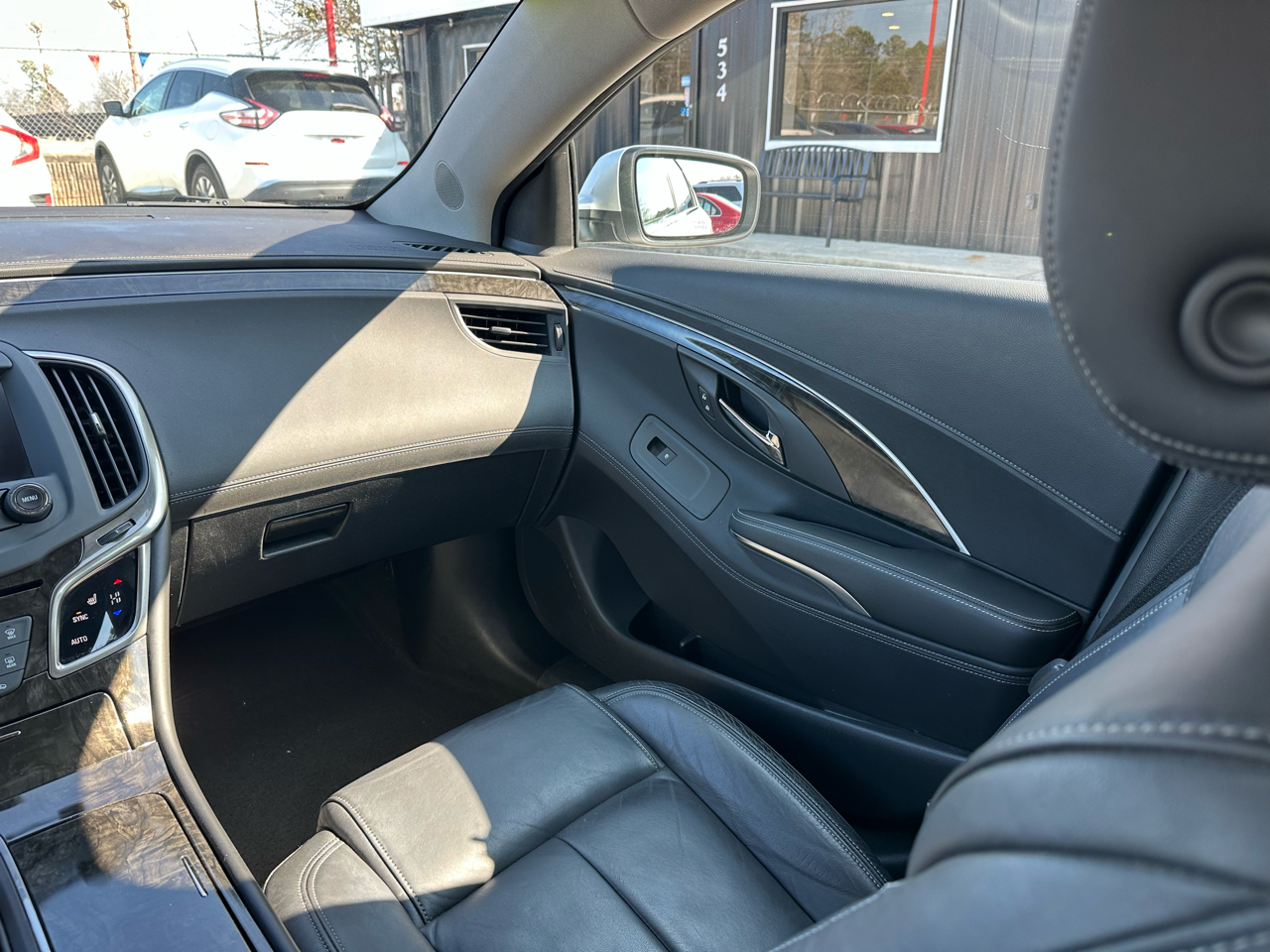 Buick LaCrosse 4dr Sdn Leather FWD 2015