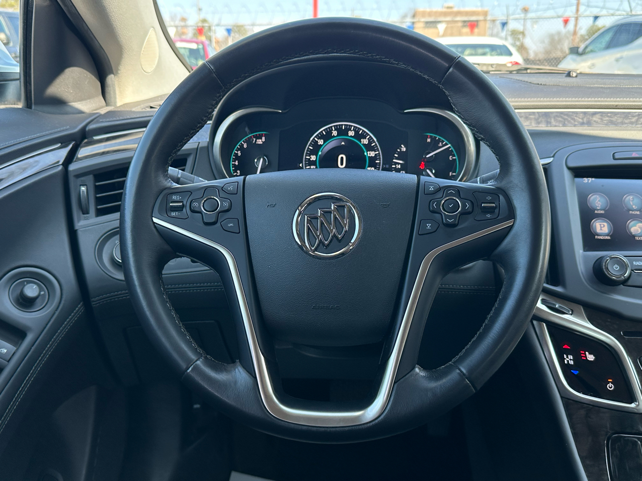 Buick LaCrosse 4dr Sdn Leather FWD 2015