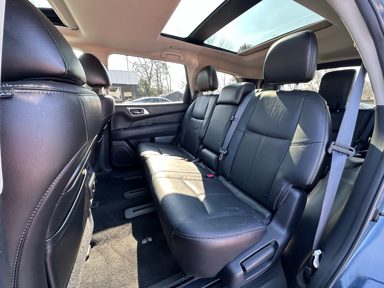 Nissan Pathfinder 2WD 4dr SL 2013